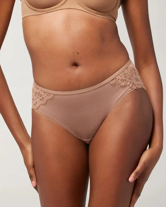 Hipster Panty with Enchanting Lace