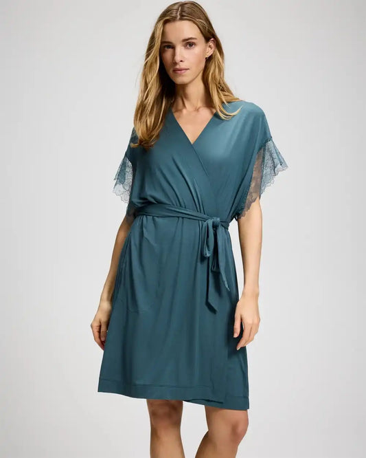 Fine Line Lace Short Robe