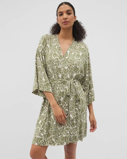 Short Robe