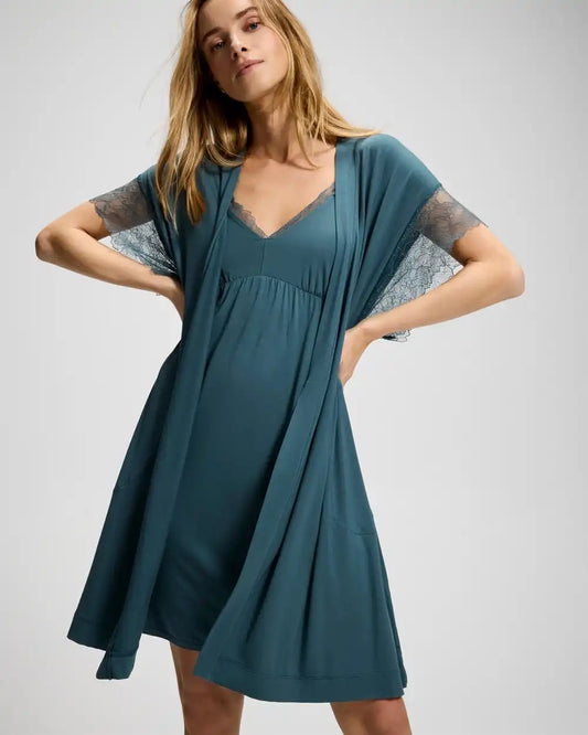 Fine Line Lace Short Robe