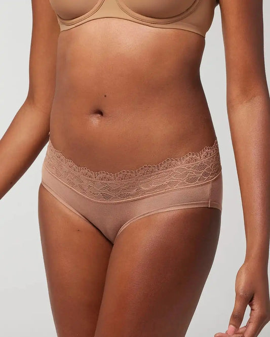 Hipster Panty with Enchanting Lace